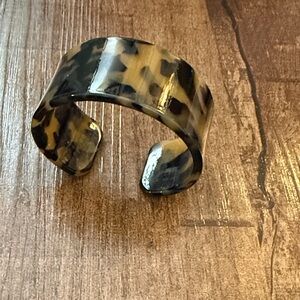 Tortoiseshell Resin Cuff Bracelet - Yellow & Black
